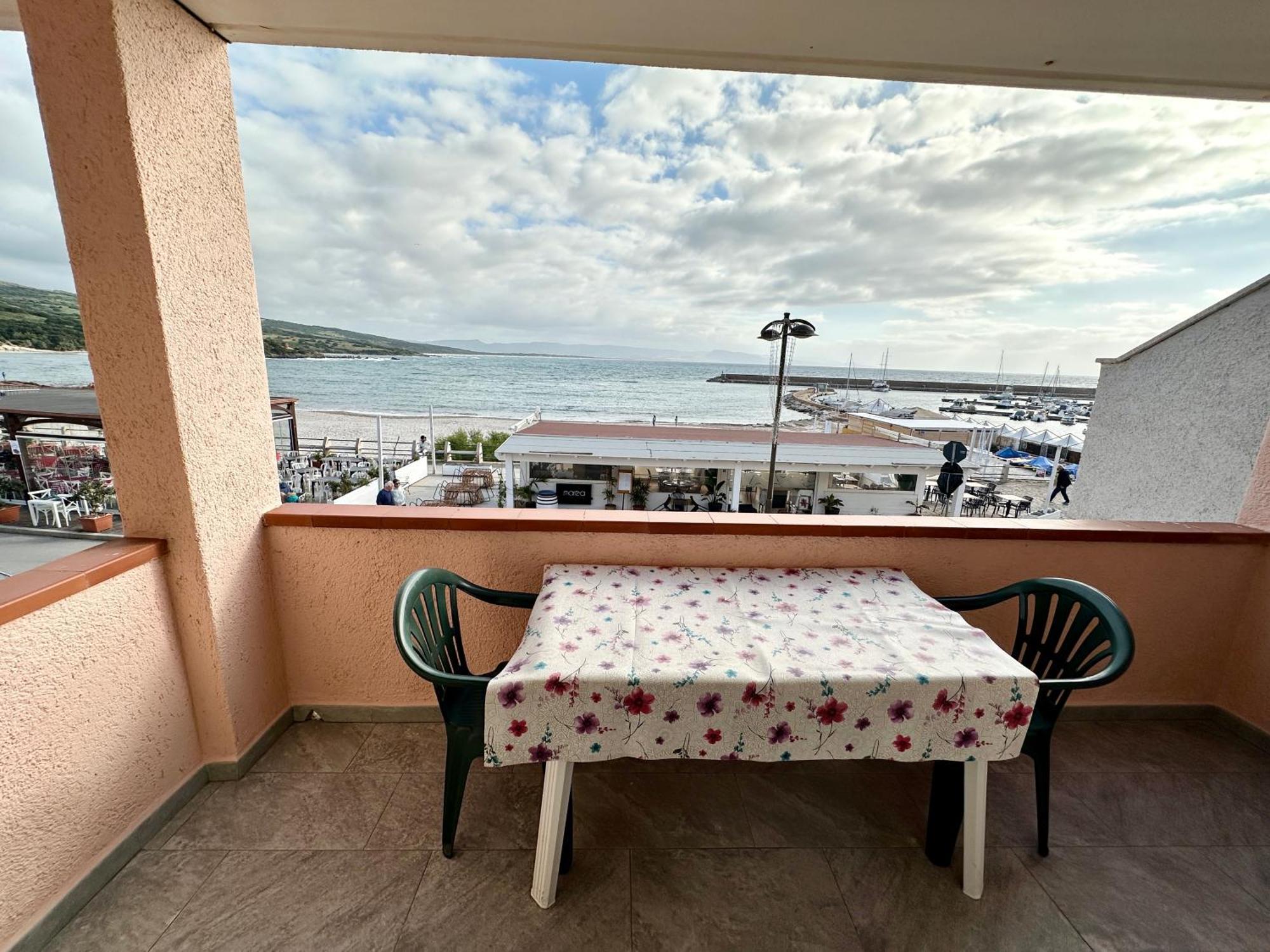 Approdo Apartments Isola Rossa Dış mekan fotoğraf